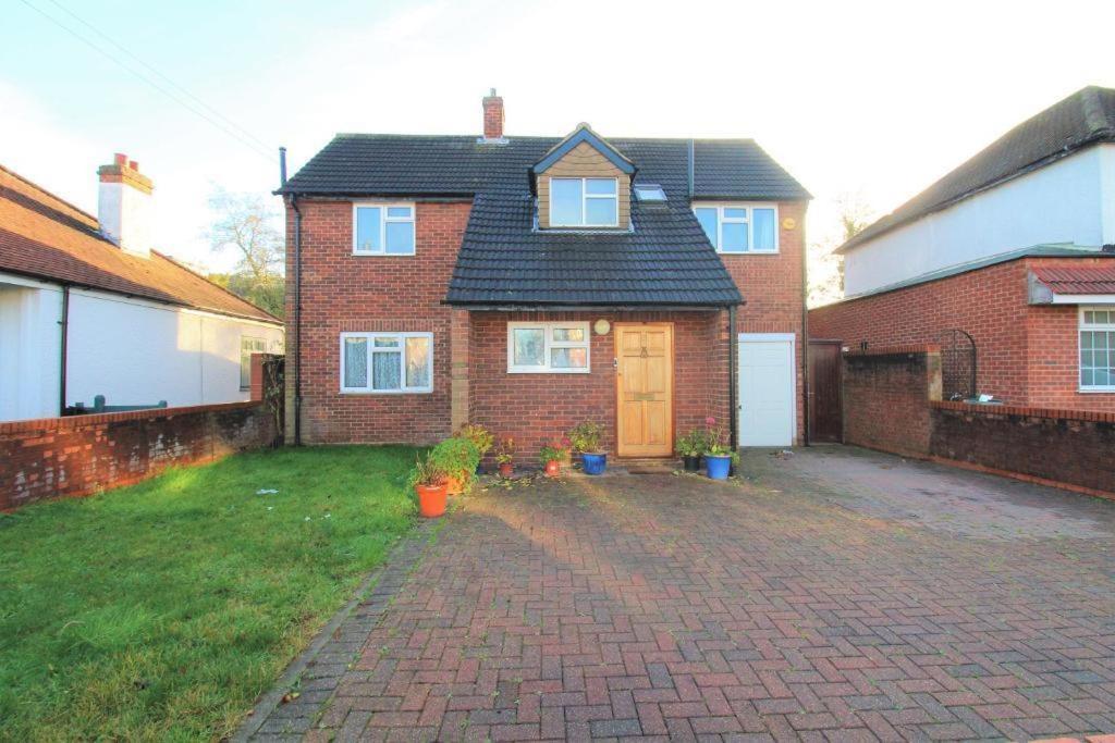 The Heathrow Lodge London Uk Harmondsworth Zewnętrze zdjęcie